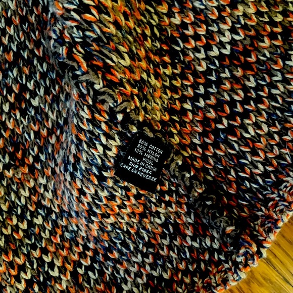 Paper White NWT zip closure cardigan sweater size large. - Picture 9 of 9